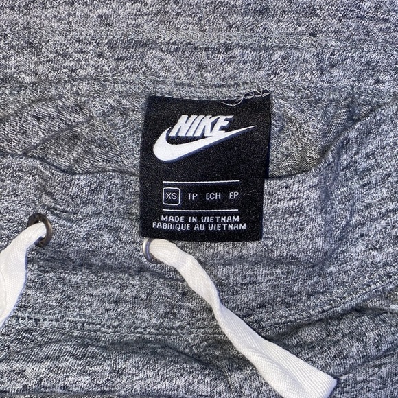 Nike Joggers - Picture 3 of 3